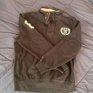 Tommy Hilfiger Black Crewneck Sweater with Classic Design